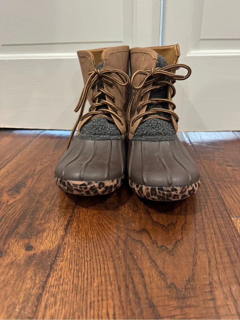 Women's Waterproof Brown Lace-Up Winter Boots with Faux-Fur Collar